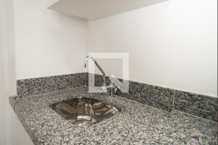 Cozinha de apartamento para alugar com 1 quarto, 23m² em Quarta Parada, São Paulo