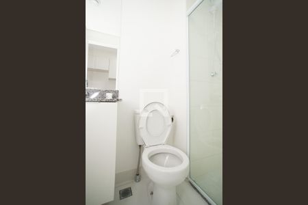 Banheiro de apartamento para alugar com 1 quarto, 23m² em Quarta Parada, São Paulo