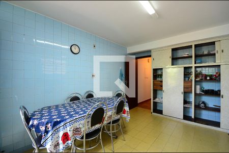 Casa à venda com 140m², 4 quartos e 2 vagasCozinha