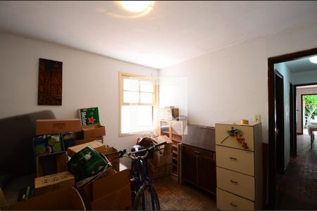 Casa à venda com 140m², 4 quartos e 2 vagasQuarto de Serviço