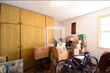 Casa à venda com 140m², 4 quartos e 2 vagasQuarto de Serviço