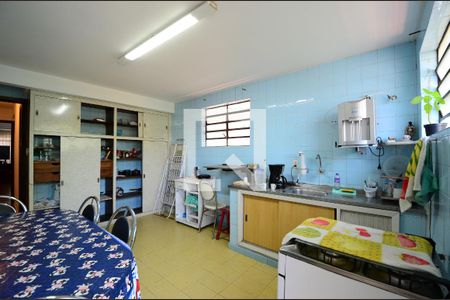 Casa à venda com 140m², 4 quartos e 2 vagasCozinha