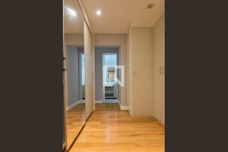 Apartamento para alugar com 155m², 3 quartos e 3 vagasCloset Suíte 01