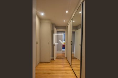 Apartamento para alugar com 155m², 3 quartos e 3 vagasCloset Suíte 01