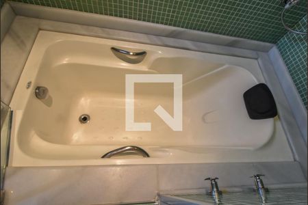 Apartamento para alugar com 155m², 3 quartos e 3 vagasBanheiro Suíte 01