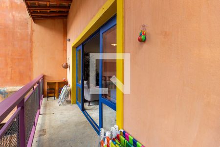 Casa à venda com 150m², 3 quartos e 4 vagasVaranda 