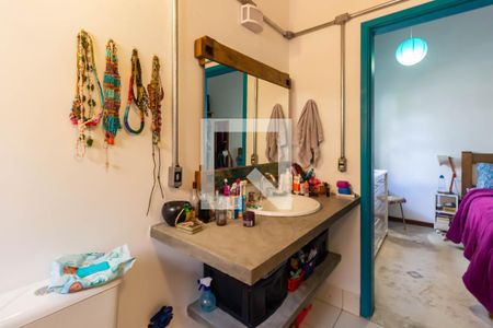 Casa à venda com 150m², 3 quartos e 4 vagasBanheiro da Suíte
