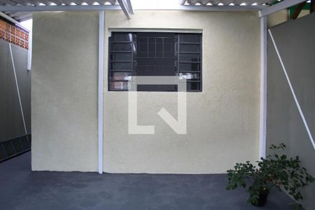 Garagem de casa para alugar com 1 quarto, 68m² em Vila Carbone, São Paulo