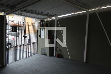 Garagem de casa para alugar com 1 quarto, 68m² em Vila Carbone, São Paulo