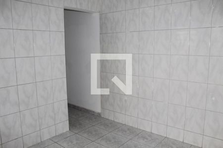 Cozinha de casa para alugar com 1 quarto, 68m² em Vila Carbone, São Paulo
