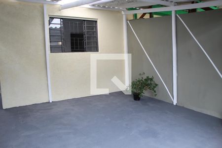 Garagem de casa para alugar com 1 quarto, 68m² em Vila Carbone, São Paulo