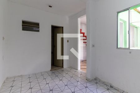Sala de casa à venda com 2 quartos, 50m² em Parque Guarani, São Paulo