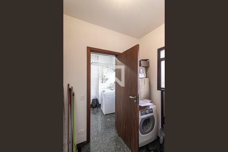 Apartamento à venda com 211m², 4 quartos e 3 vagasQuarto