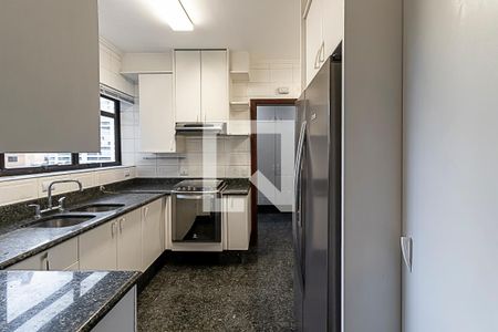 Apartamento à venda com 211m², 4 quartos e 3 vagasCozinha