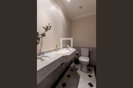 Apartamento à venda com 211m², 4 quartos e 3 vagasLavabo