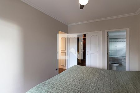 Apartamento à venda com 211m², 4 quartos e 3 vagasSuíte 2