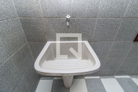 Casa à venda com 112m², 2 quartos e 3 vagasDetalhe da Área de Serviço