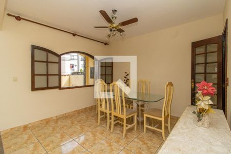 Sala de casa à venda com 2 quartos, 112m² em Olaria, Rio de Janeiro