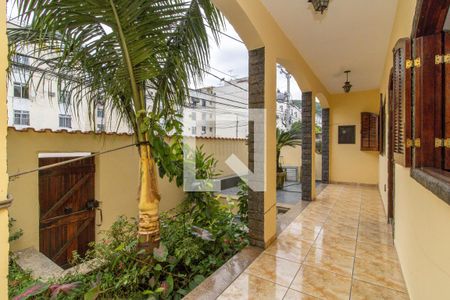 Casa à venda com 112m², 2 quartos e 3 vagasVaranda
