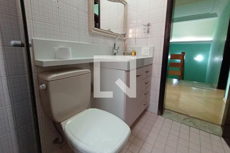 Casa para alugar com 375m², 4 quartos e 6 vagasBanheiro 2