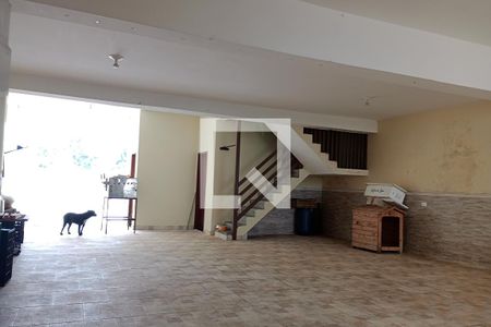 Casa para alugar com 375m², 4 quartos e 6 vagasGaragem e Quintal