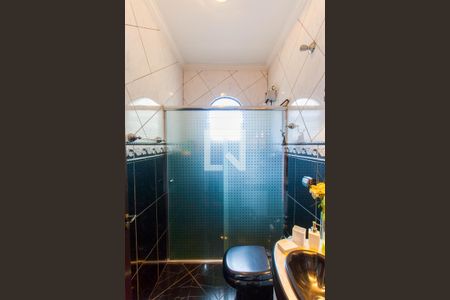 Casa à venda com 195m², 3 quartos e 2 vagasBanheiro 3