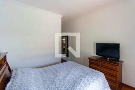 Casa à venda com 195m², 3 quartos e 2 vagasSuíte