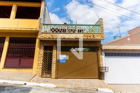 Casa à venda com 195m², 3 quartos e 2 vagasFachada