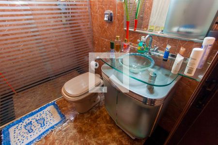 Casa à venda com 195m², 3 quartos e 2 vagasBanheiro da Suíte