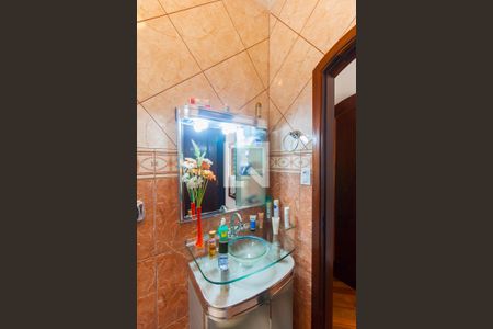 Casa à venda com 195m², 3 quartos e 2 vagasBanheiro da Suíte