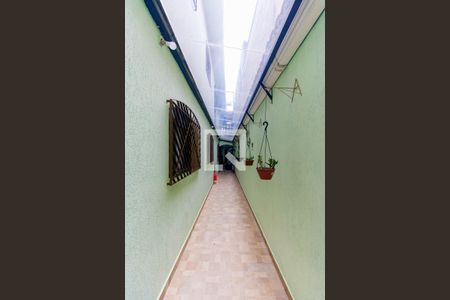 Casa à venda com 195m², 3 quartos e 2 vagasCorredor Lateral