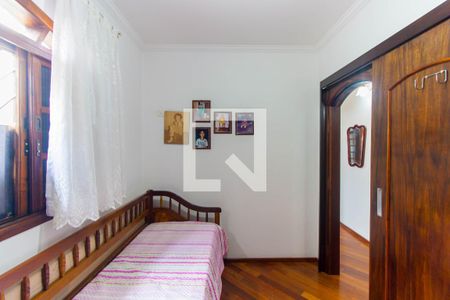 Casa à venda com 195m², 3 quartos e 2 vagasQuarto 3