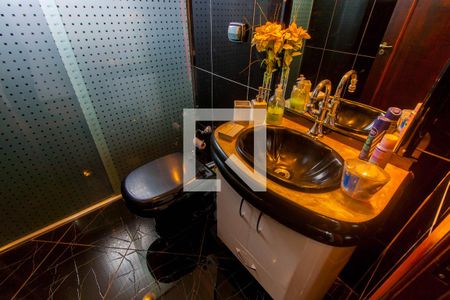 Casa à venda com 195m², 3 quartos e 2 vagasBanheiro 3