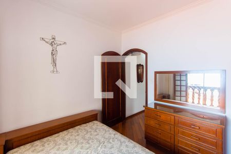 Casa à venda com 195m², 3 quartos e 2 vagasQuarto 2