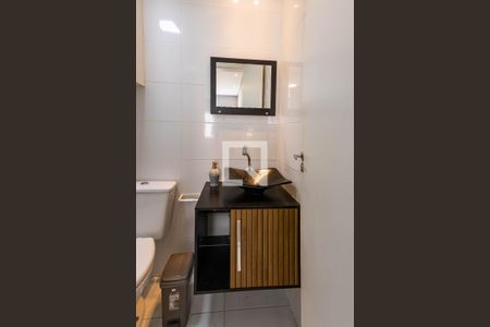 Banheiro de apartamento à venda com 1 quarto, 45m² em Vila California, São Paulo