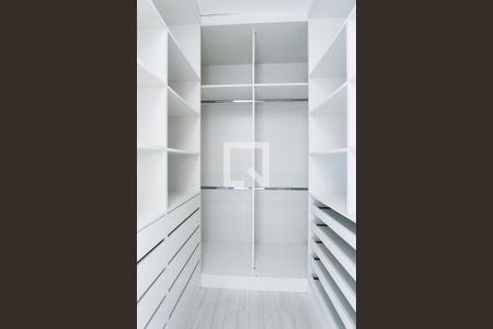 Casa à venda com 200m², 4 quartos e 2 vagas Casa à venda com 200m², 4 quartos e 2 vagasQuarto 2 - casa 1