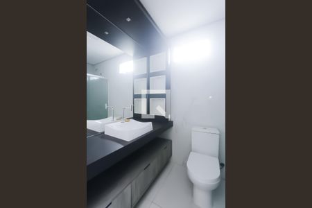 Casa à venda com 200m², 4 quartos e 2 vagas Casa à venda com 200m², 4 quartos e 2 vagasBanheiro 1 - casa 1