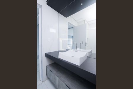 Casa à venda com 200m², 4 quartos e 2 vagas Casa à venda com 200m², 4 quartos e 2 vagasBanheiro 1 - casa 1