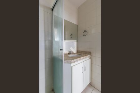 Apartamento à venda com 72m², 3 quartos e 1 vagaDetalhe do banheiro