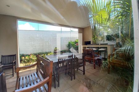 Apartamento à venda com 62m², 3 quartos e 1 vaga Apartamento à venda com 62m², 3 quartos e 1 vagaÁrea comum - Churrasqueira