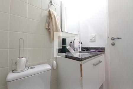 Apartamento à venda com 62m², 3 quartos e 1 vaga Apartamento à venda com 62m², 3 quartos e 1 vagaBanheiro do Corredor