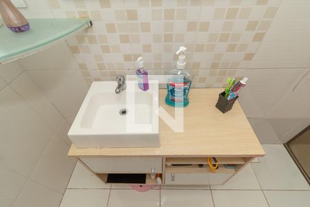 Banheiro da Suíte de casa à venda com 2 quartos, 150m² em Sarandi, Porto Alegre