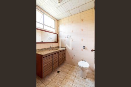 Casa à venda com 80m², 2 quartos e 1 vaga Casa à venda com 80m², 2 quartos e 1 vagaBanheiro