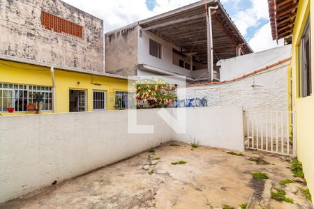 Casa à venda com 80m², 2 quartos e 1 vaga Casa à venda com 80m², 2 quartos e 1 vagaÁrea externa