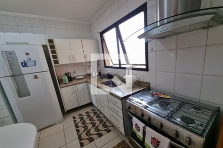 Apartamento para alugar com 140m², 4 quartos e 2 vagas Apartamento para alugar com 140m², 4 quartos e 2 vagasCozinha
