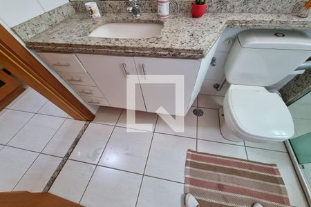 Apartamento para alugar com 140m², 4 quartos e 2 vagas Apartamento para alugar com 140m², 4 quartos e 2 vagasBanheiro Social