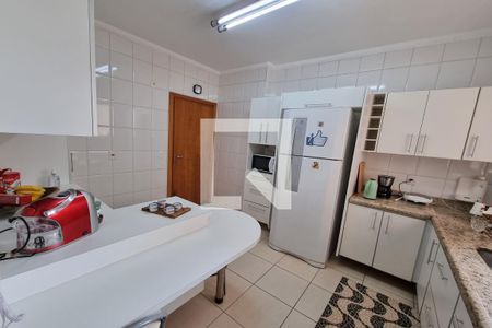 Apartamento para alugar com 140m², 4 quartos e 2 vagas Apartamento para alugar com 140m², 4 quartos e 2 vagasCozinha