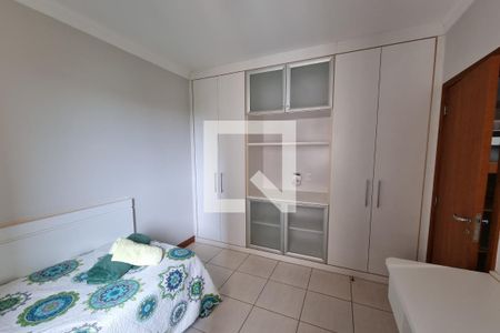 Apartamento para alugar com 140m², 4 quartos e 2 vagas Apartamento para alugar com 140m², 4 quartos e 2 vagasDormitório 04