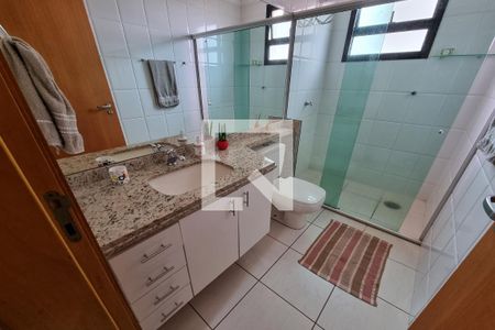 Apartamento para alugar com 140m², 4 quartos e 2 vagas Apartamento para alugar com 140m², 4 quartos e 2 vagasBanheiro Social