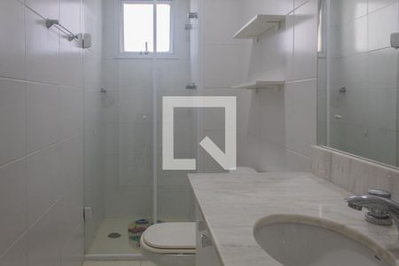 Banheiro da Suíte 1 de apartamento para alugar com 3 quartos, 120m² em Jardim Asturias, Guarujá